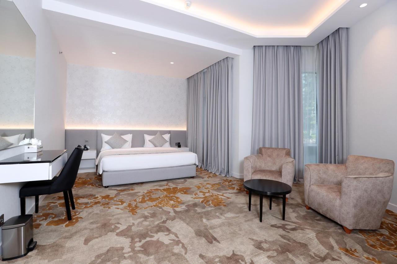 Estay Hotel Dubai Exterior photo