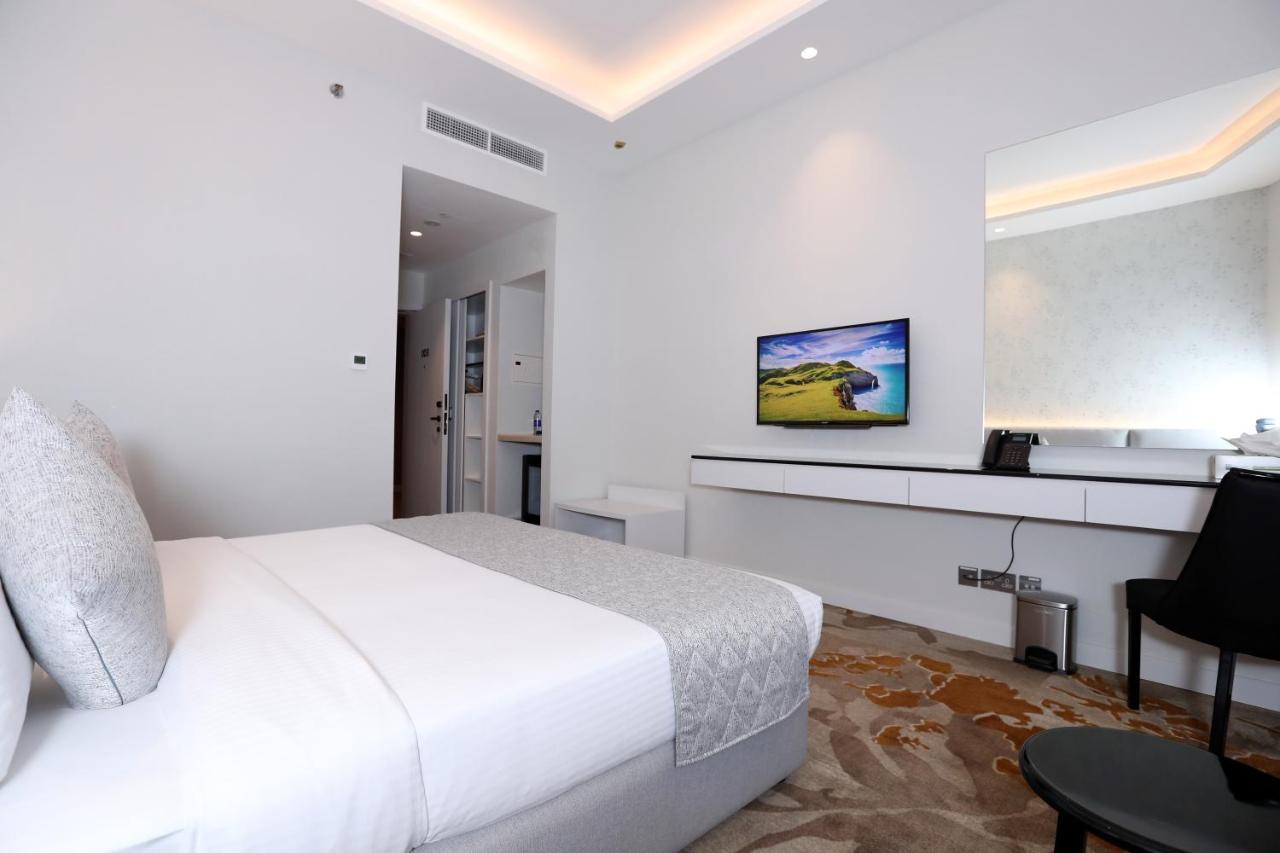 Estay Hotel Dubai Exterior photo